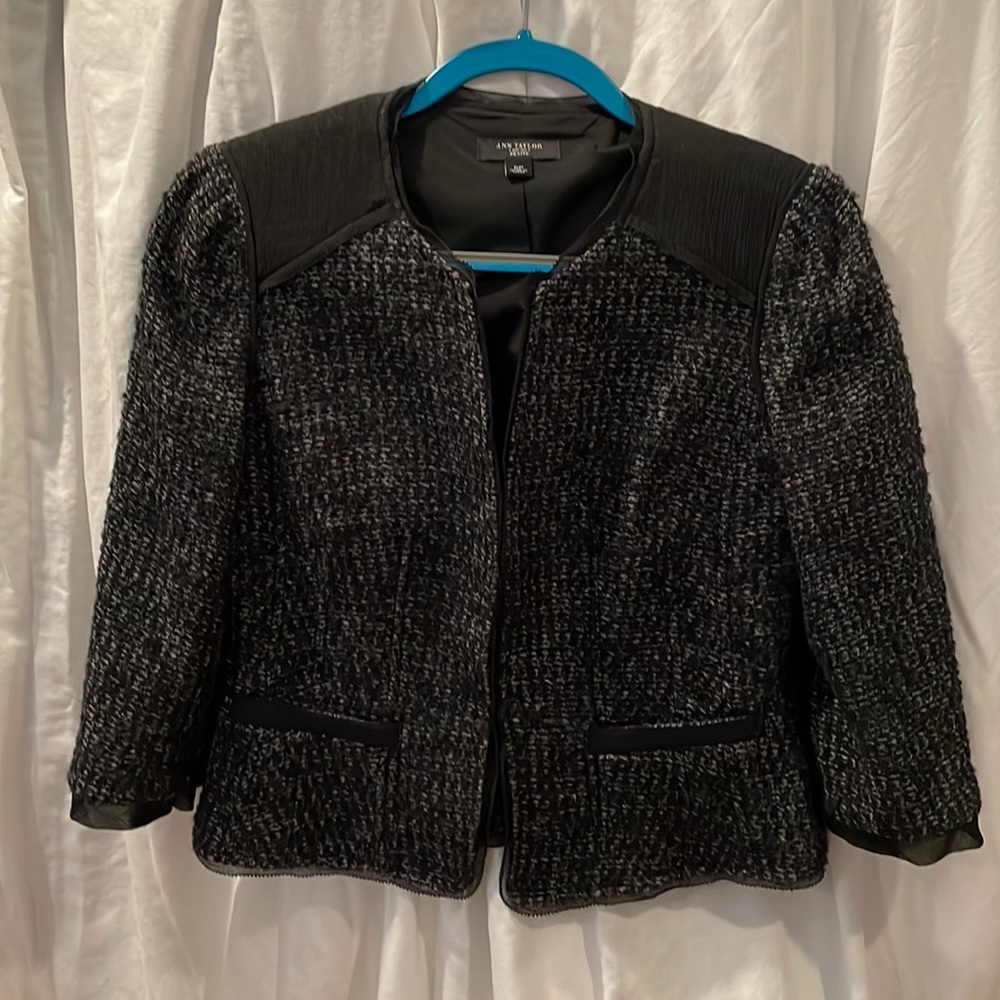 Womens short jacket black grey tweed -sheer black details . 6petite Ann Taylor